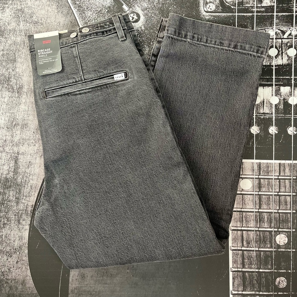 NWT Levi’s Ribcage Straight Ankle - Picture 9 of 10